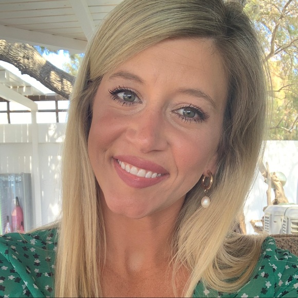 Meet your Posher, Alex - Picture 1 of 1